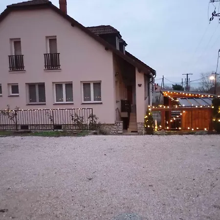 Berkes Vendeghaz Bed & Breakfast