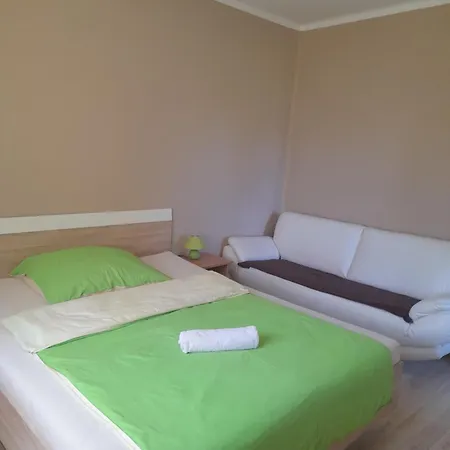 Berkes Vendeghaz 2*