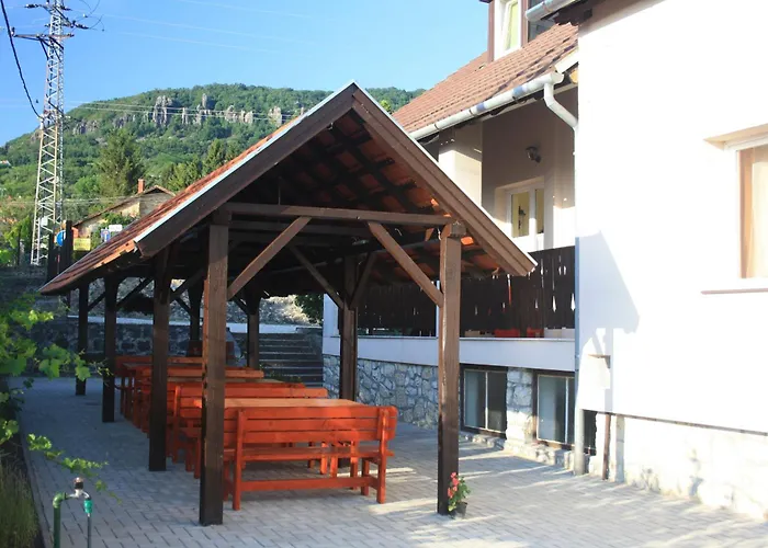 Berkes Vendeghaz 3*